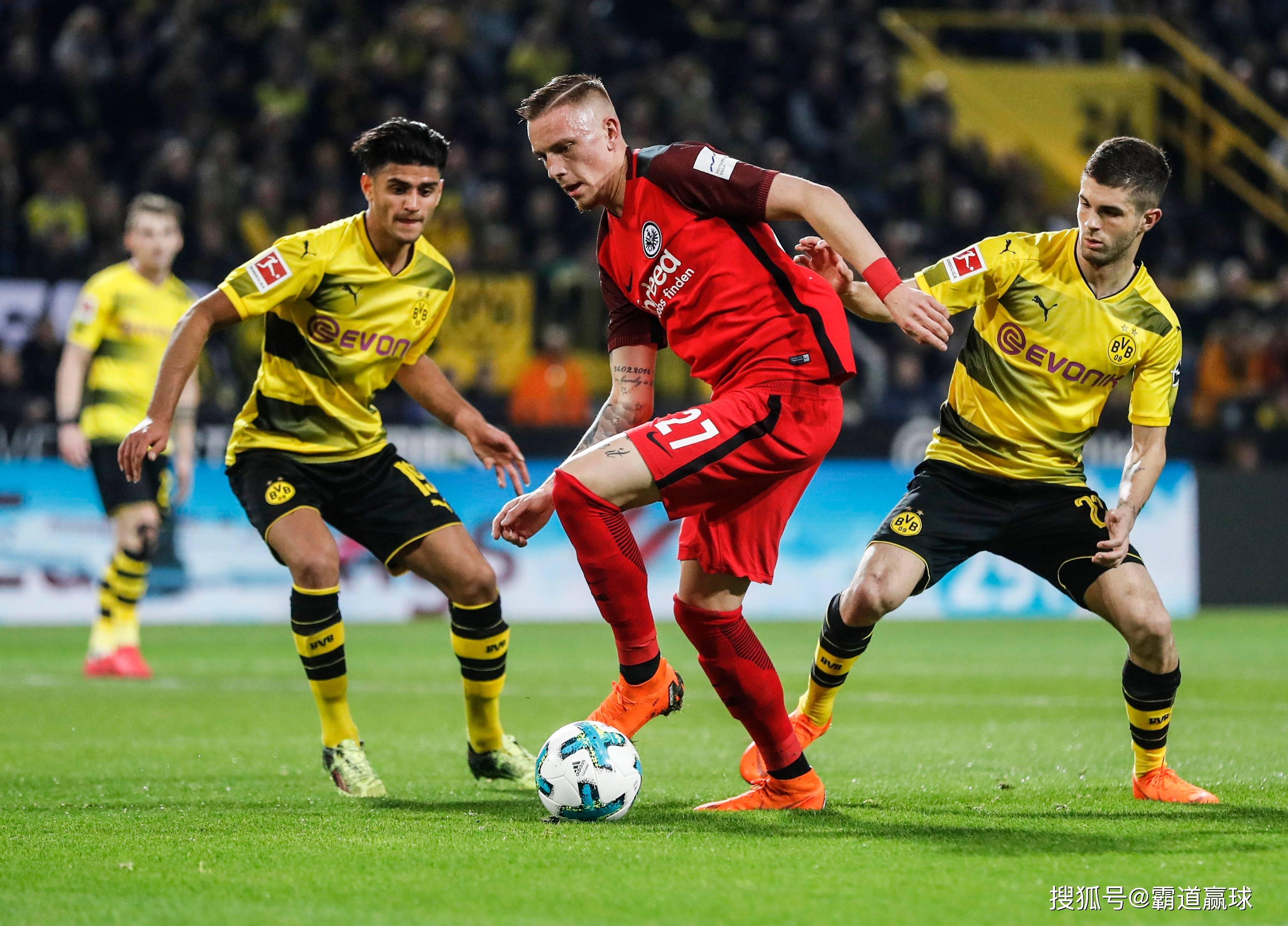 关于今晨德国杯传出新动向，法兰克福调整名单，管理层表态：悬念犹存，资深球员宣示担当的信息