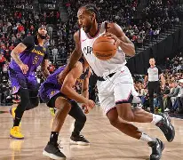 里程碑夜曼联豪取连胜;亚冠转会期刷纪录;更衣室稳定;数据趋势出现新变化的简单介绍 里程碑夜曼联豪取连胜;亚冠转会期刷纪录;更衣室稳定;数据趋势出现新变化的简单介绍